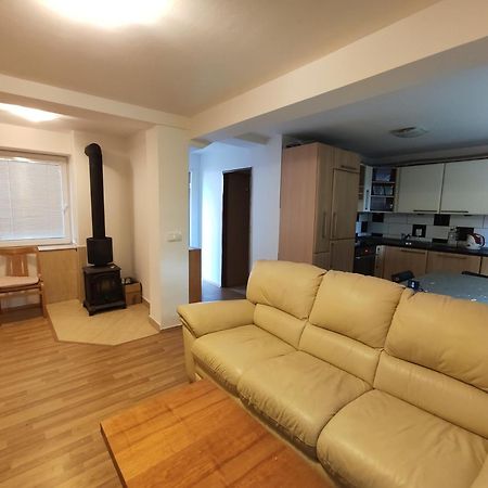 Apartman Hulin, Chrastany - Bily Eksteriør billede